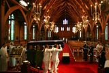 Státní pohřeb se odehrál v anglikánském kostele svaté Marie v Aucklandu. Pozváno bylo na 600 oficiálních hostů.
