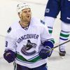 NHL, Calgary - Vancouver: Zack Kassian (9) slaví gól