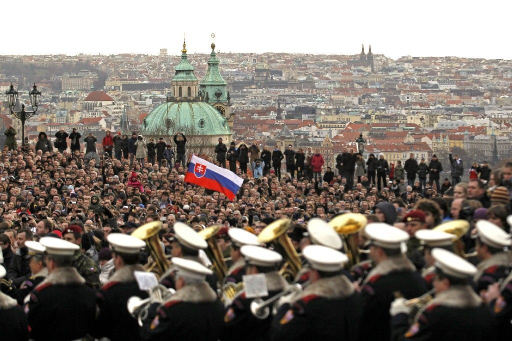 Smuteční hudba před Hradem