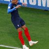 Kylian Mbappé slaví gól v zápase Francie - Peru na MS 2018