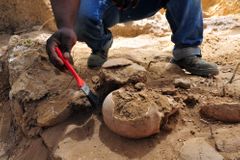 Archeologové našli sedm set let staré ostatky zpovědníka Přemysla Otakara II.