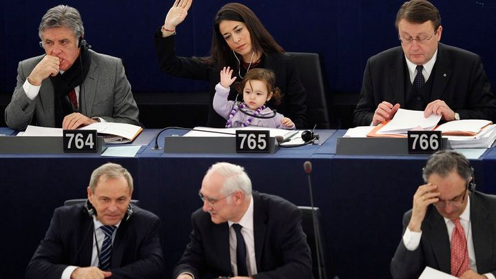 Ženy dobývají europarlament: Jejich počet roste, teď tvoří třetinu europoslanců