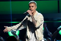 Justin Bieber: Dávám si pauzu, musím vyřešit svoje hluboce zakořeněné problémy