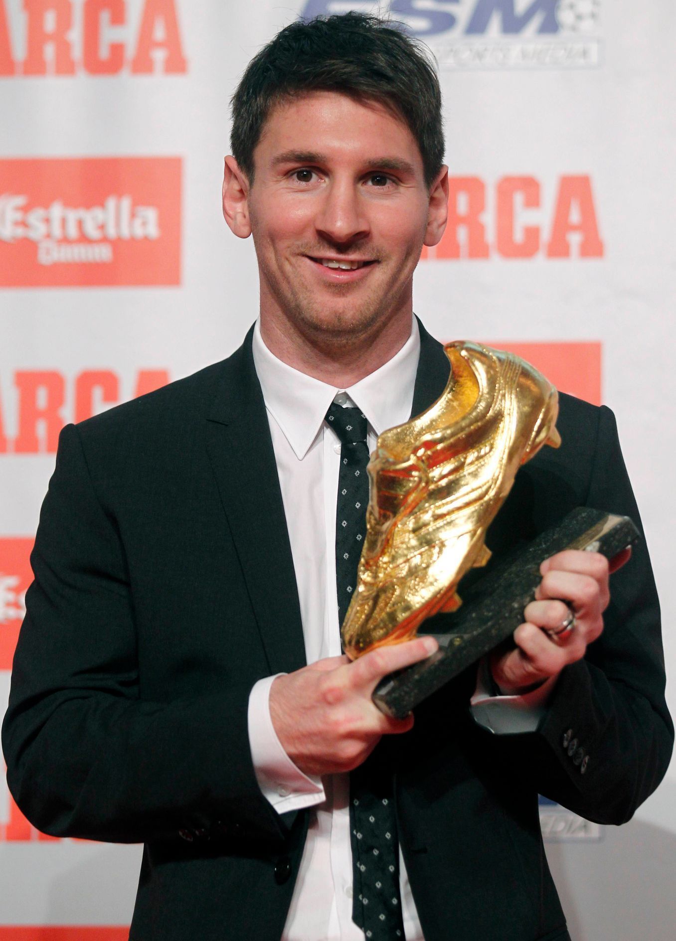 Lionel Messi se Zlatou kopačkou za sezonu 2011/2012