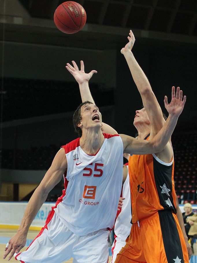 Basketbal, Nymburk - Fuenlabrada: Tomáš Pomikálek (55)