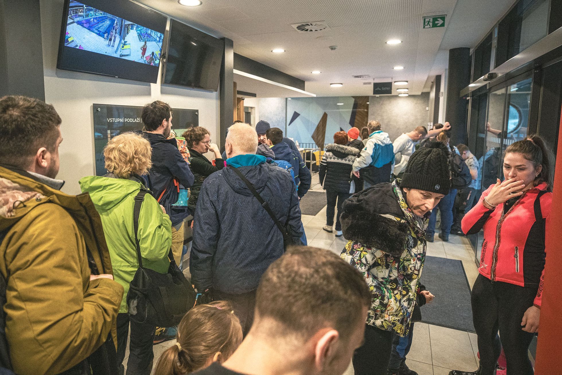 Vrchlabí - bazén, Aquacentrum Vrchlabí, a poloprázdná sjezdovka - Skiareál Kněžický vrch