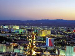 Las Vegas po západu slunce