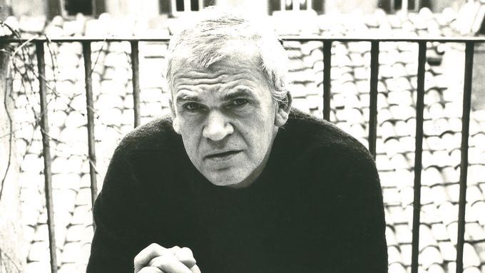 Milan Kundera od roku 1975 žije ve Francii.