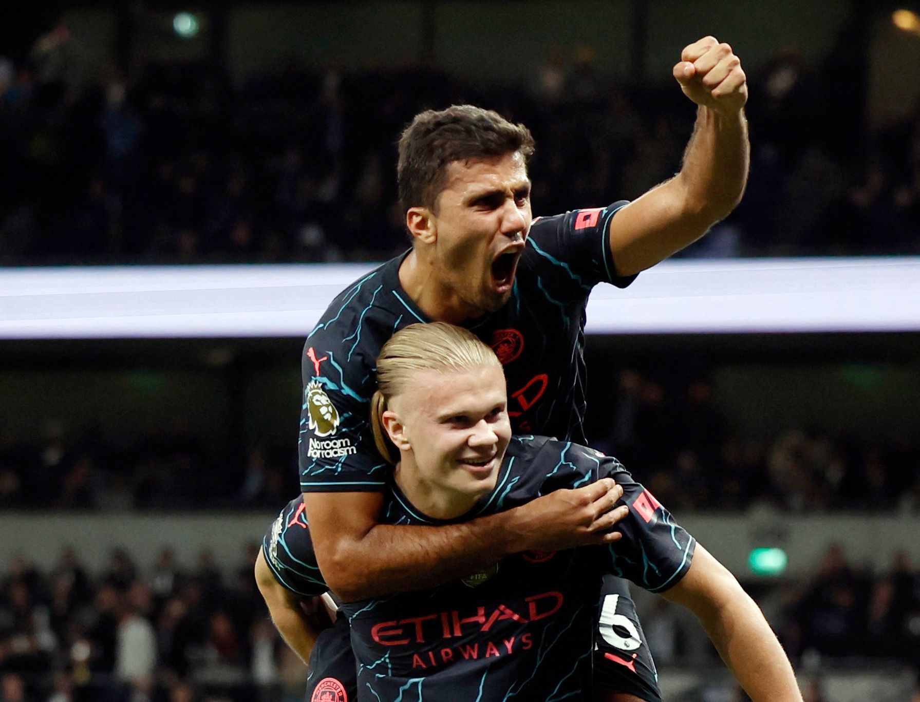 Premier League - Tottenham Hotspur v Manchester City