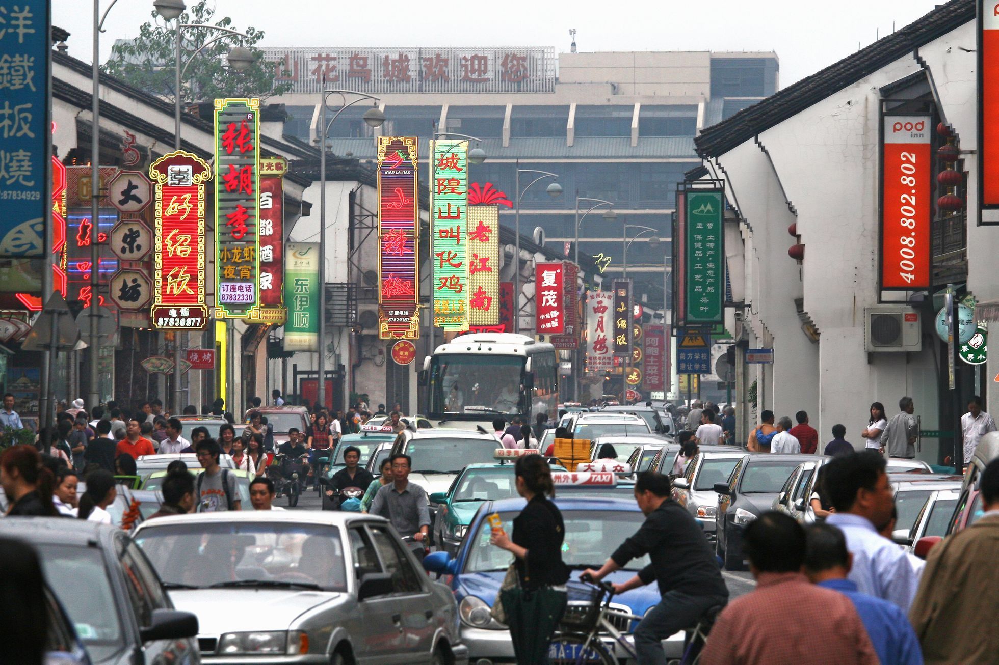 Čína doprava ulice auta