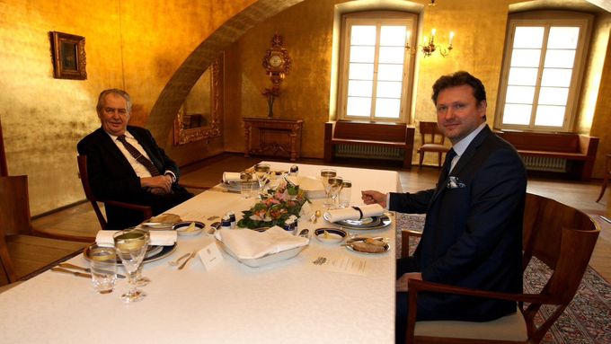 Prezident Miloš Zeman poobědval s předsedou sněmovny Radkem Vondráčkem.