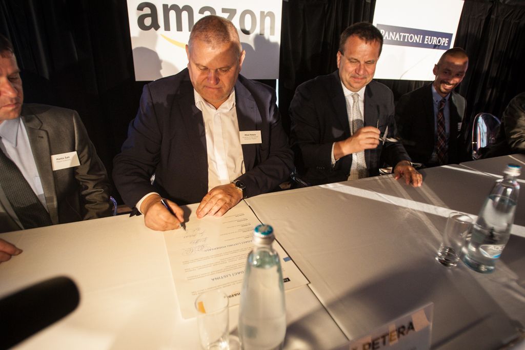 Amazon zahájil stavbu velkoskladu