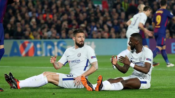 Kde se stala chyba? Chelsea po porážce 0:3 na Camp Nou končí