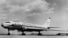 Tupolec TU-104. Stroj OK-LDA zvaný "Praha". Létal u ČSA v letech 1957-1973, nyní je k vidění v leteckém muzeu Praha-Kbely.