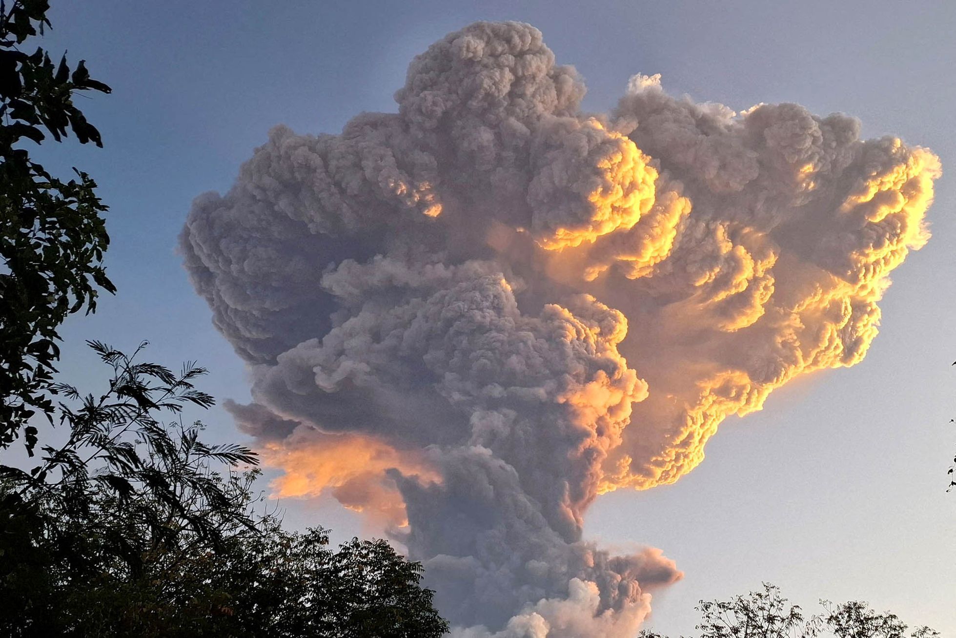 Indonesie, Bali, sopka, erupce, letecká doprava