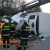 NEUŽÍVAT JAKO ILUSTRACI_D1 zablokoval převržený kamion