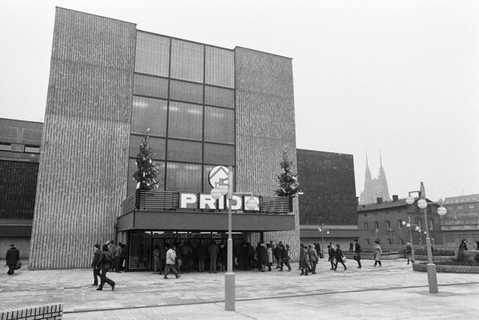 Obchodní dům Prior v Brně, 1983