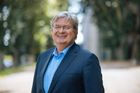 Ve vazbě hubne, má vážné zdravotní potíže, říká Janstova advokátka v kauze Motol