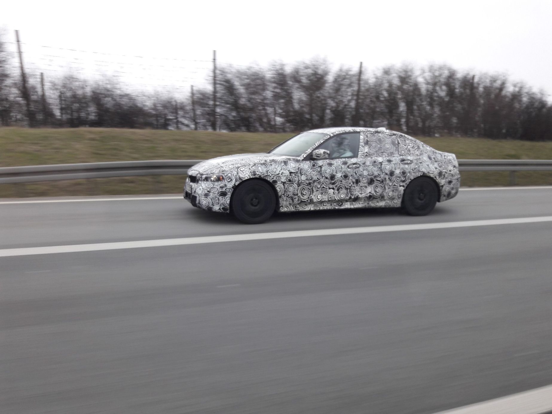 špionážní fotky nových vozů BMW