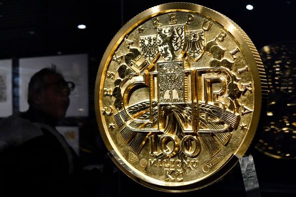 Minci vážící 130 kilogramů v nominální hodnotě 100 milionů korun uvidí od 1. února 2019 návštěvníci výstavy v Císařské konírně. Je druhá největší na světě.