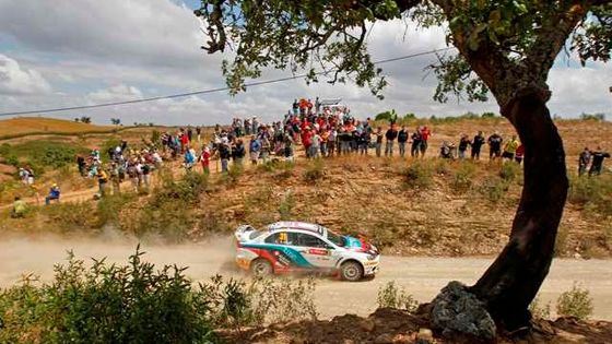 Portugalská rallye obrazem. Po první etapě vede Oiger