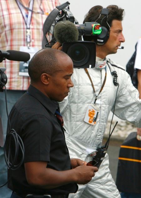 Otec Lewise Hamiltona má starosti