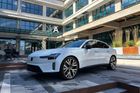 Prostřelená baterie kulkou? Umíme to opravit, chlubí se Volvo a přichází s novinkou