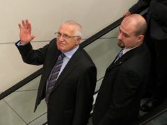 Kongres ODS: Václav Klaus opouští jednání i stranu