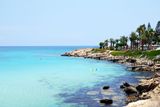 8. Fig Tree Bay, Kypr. Tato písčitá pláž se pravidelně umísťuje ve výběru těch nejkrásnějších a je pojmenovaná podle nedalekých fíkovníků.