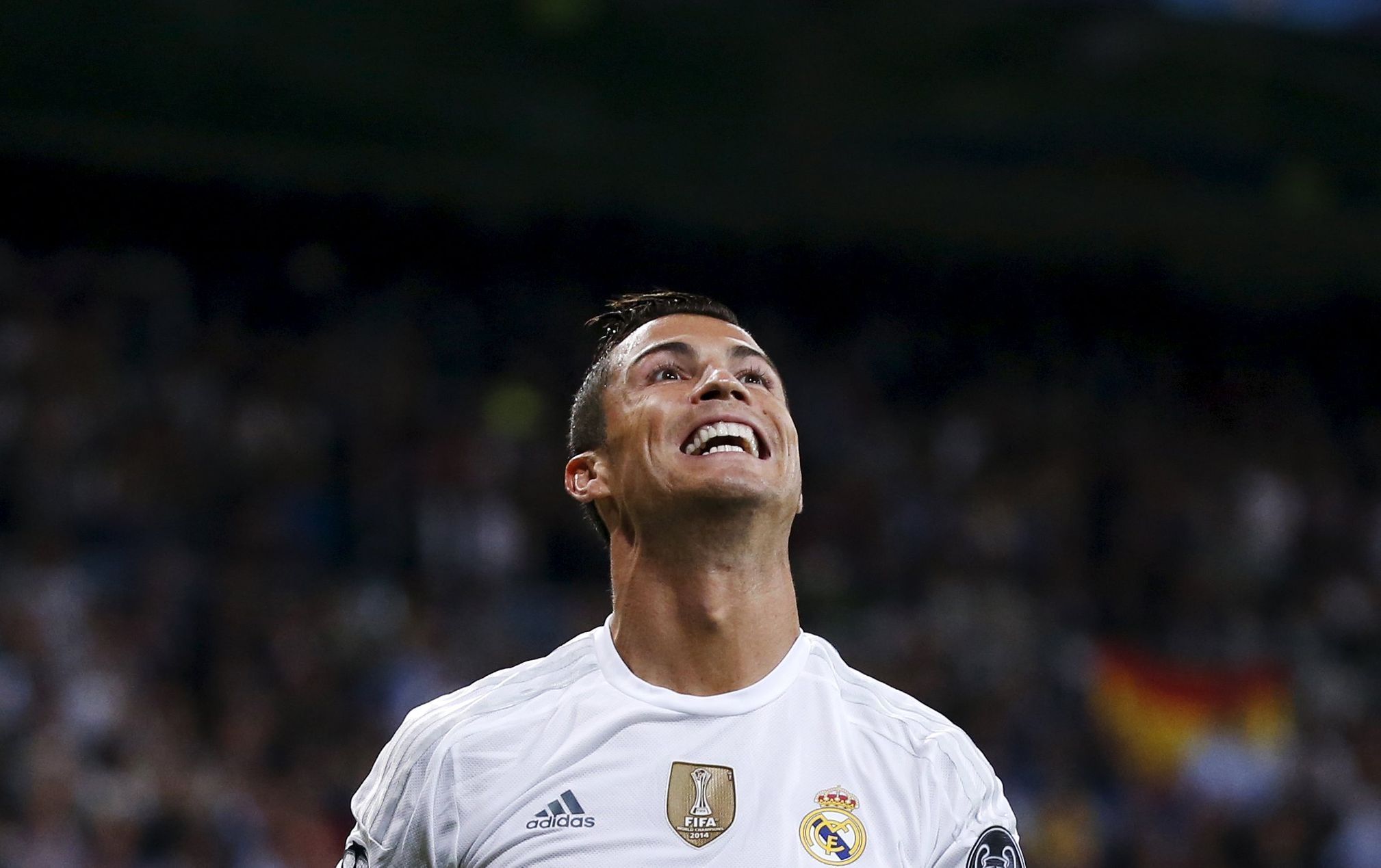 Cristiano Ronaldo slaví hattrick v LM (2015)