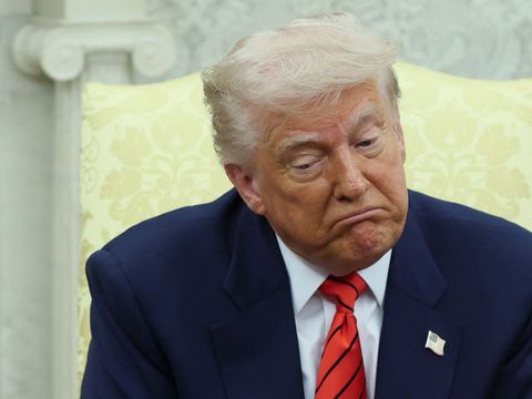 Frustrovaný Trump couvá. "Putin mě zaskočil," přiznává v soukromí