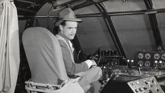 Howard Hughes, Hughes H-4 Hercules, Velikáni nebes, seriál, letoun, letadlo, Zahraničí
