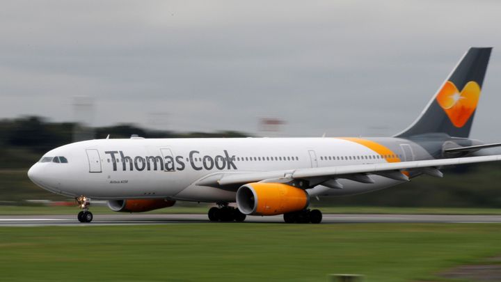 Kvůli dluhům zkrachoval obr mezi cestovkami, britská kancelář Thomas Cook