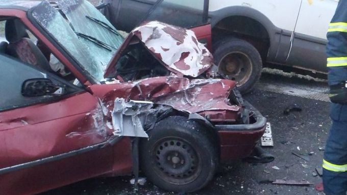 V dubnu na českých silnicích zemřelo 43 lidí