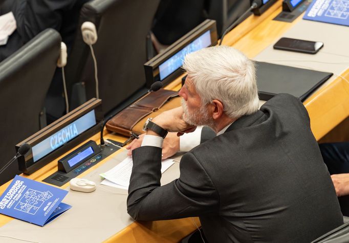 V sídle OSN se jednalo o unesených ukrajinských dětech. Před delegáty promluvil nejen ukrajinský prezident Volodymyr Zelensky se svou chotí, ale i prezident Petr Pavel.