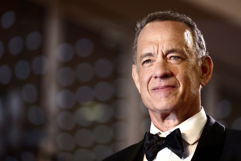 Má Oscary i Zlatou malinu a také doktorát z Harvardu. Tom Hanks slaví 68 let