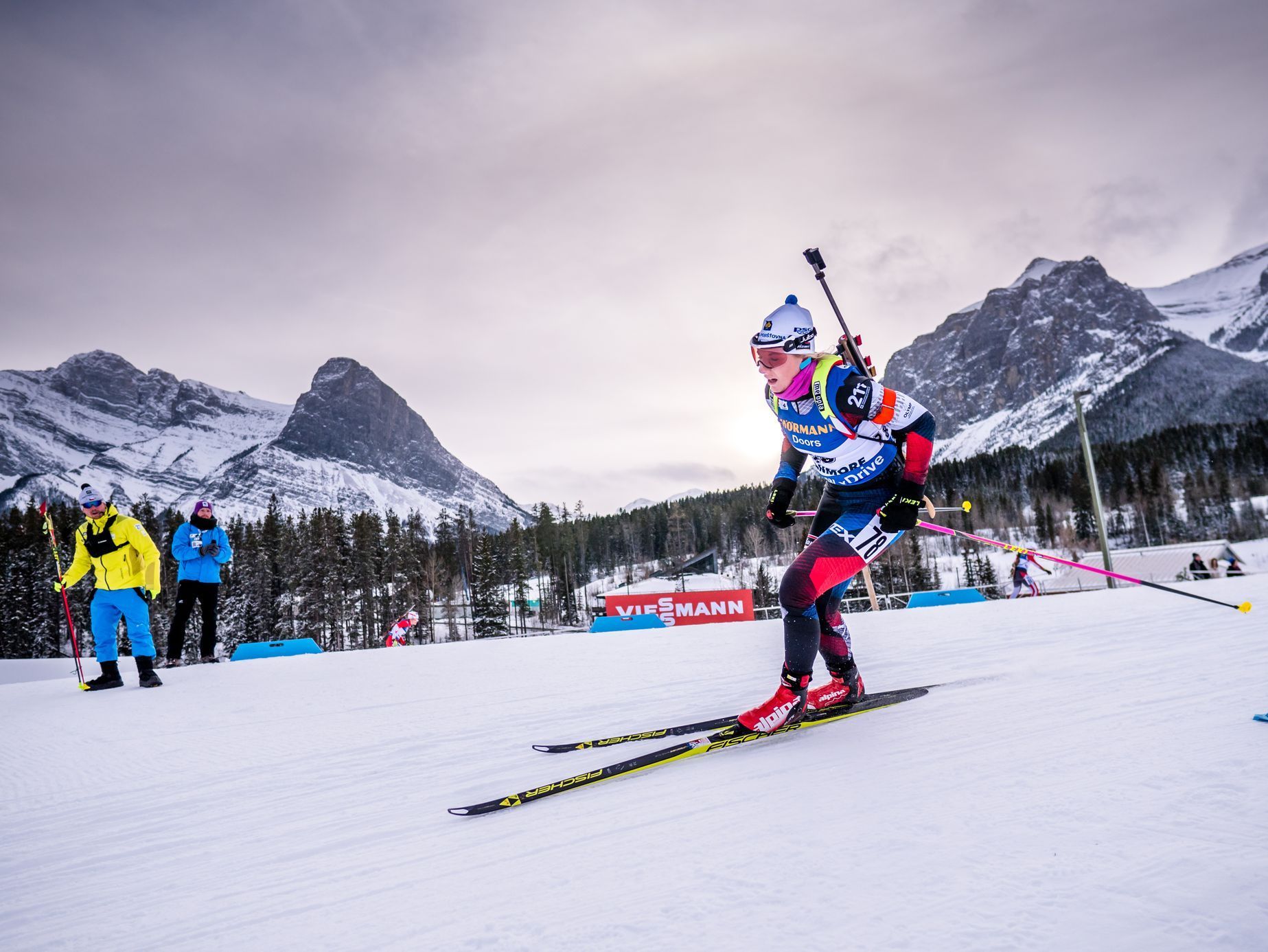 Biatlon, vytrvalostní závod Světového poháru v kanadském Canmore