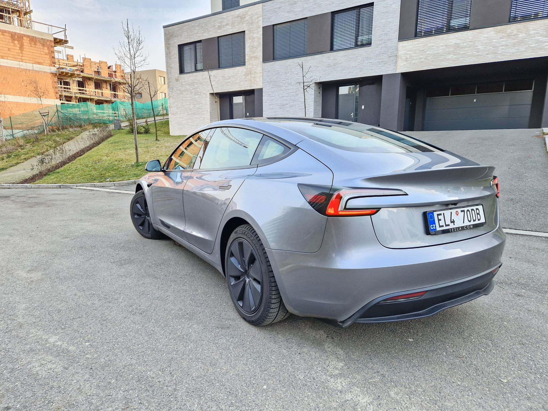 Tesla Model 3 Long Range test