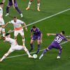Declan Rice, Tomáš Souček, Lucas Paqueta, Rolando Mandragora a Giacomo Bonaventurave finále Konferenční ligy Fiorentina - West Ham