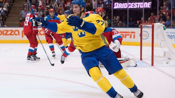 Victor Hedman právě vstřelil branku Rusům. Švédové vstoupili do Světového poháru skvěle.