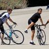 Politici na prázdninách: Nicolas Sarkozy cyklistou