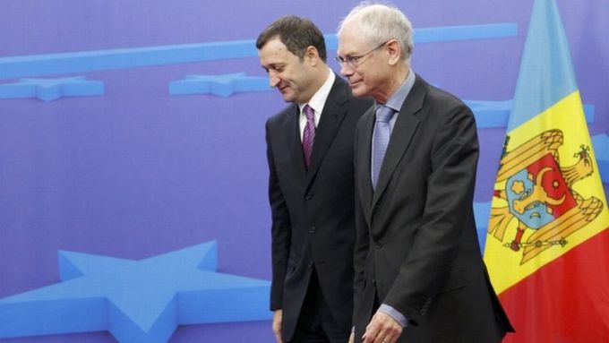 Bývalý moldavský premiér Vlad Filat s prezidentem Evropské unie Hermanem van Rompuyem.