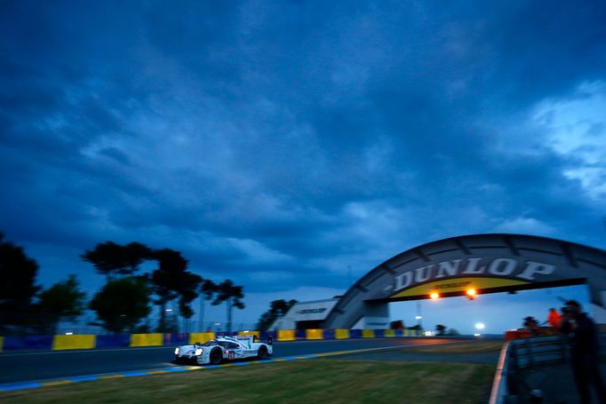 24 h Le Mans 2015: Porsche 919 Hybrid (19), Porsche Team: Nico Hülkenberg, Earl Bamber, Nick Tandy