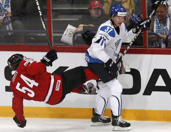 MS v hokeji 2012: Finsko - Švýcarsko (Furrer, Pyörälä)