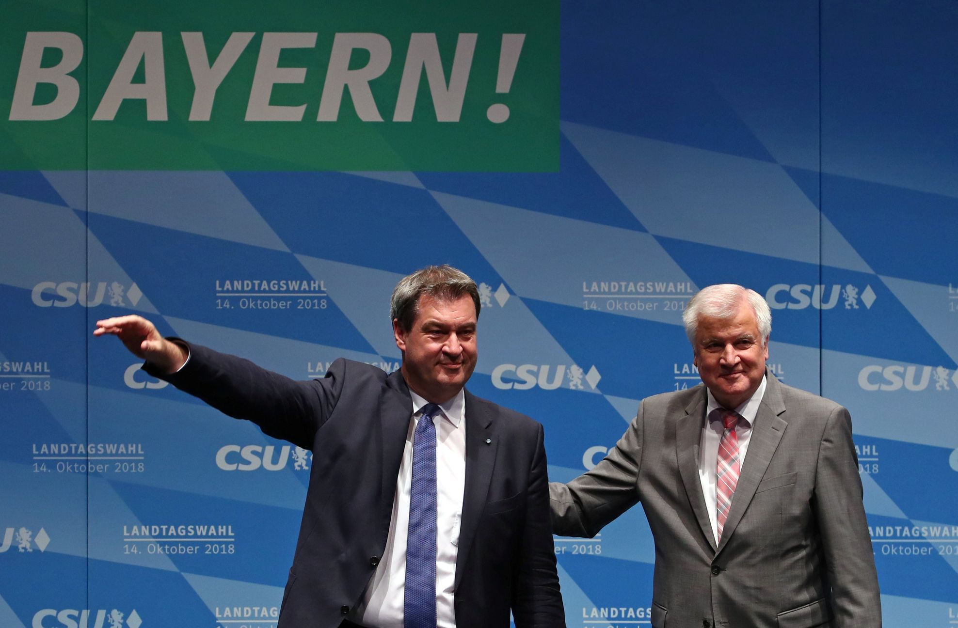 Bavorský premiér Markus Söder (vlevo) a předseda CSU Horst Seehofer.