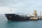 Venezuela s obřími zásobami ropy dováží palivo z Íránu. Údajně platí "krvavým zlatem"