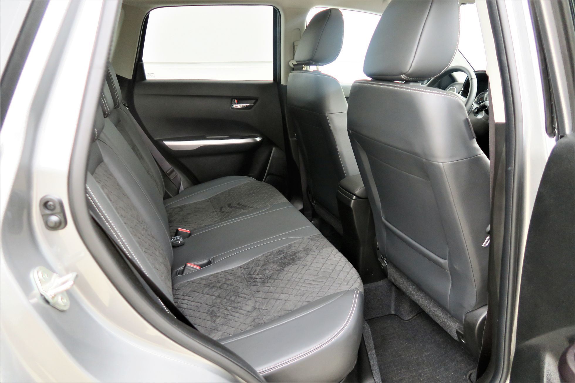 Suzuki Vitara 1.4 Boosterjet mHEV Automat