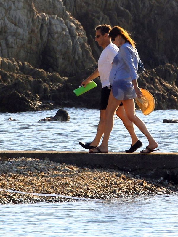 Carla Bruni a Nicolas Sarkozy na dovolené