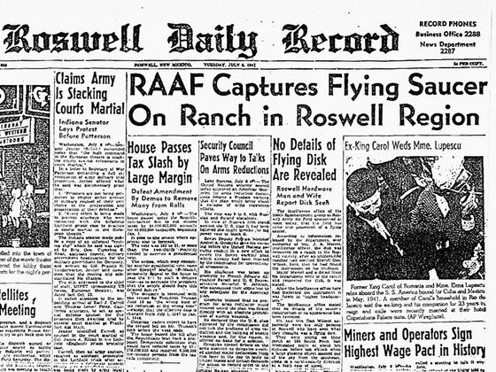 Titulní stránka vydání novin, kde se psalo o incidentu v Roswellu v roce 1947.