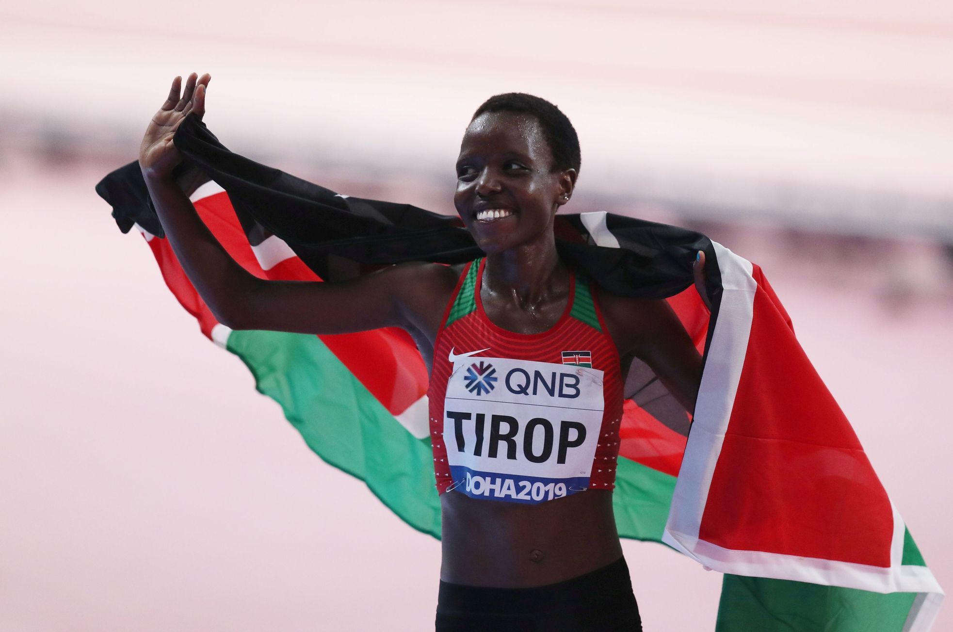 atletika, MS 2009, Dauhá, 10 000 m žen, Agnes Tiropová slaví bronz